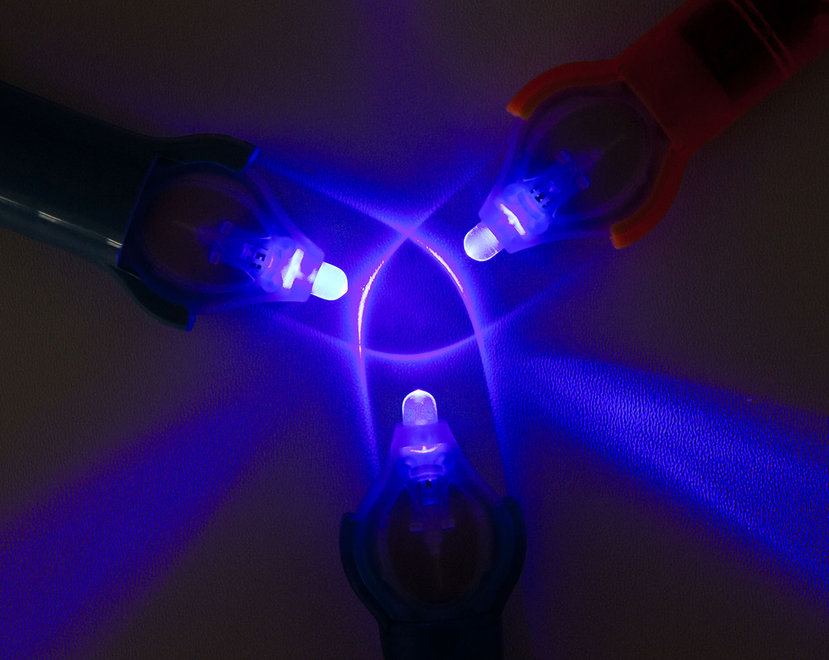 What Is UV Light Glue & How Does It Work 2022 Guide