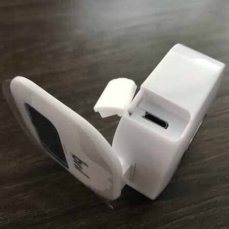 bril charging port