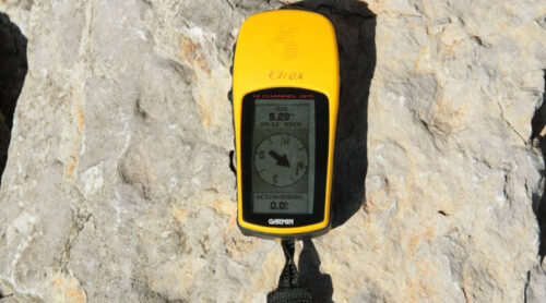 Best Handheld GPS for Hiking