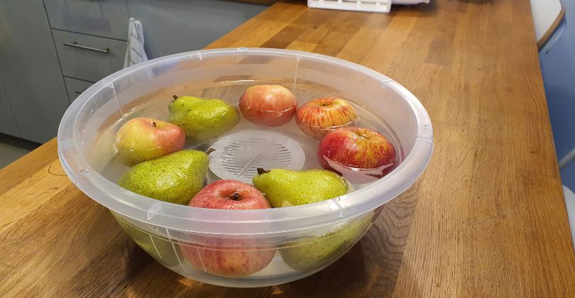 aquapure in water with fruits
