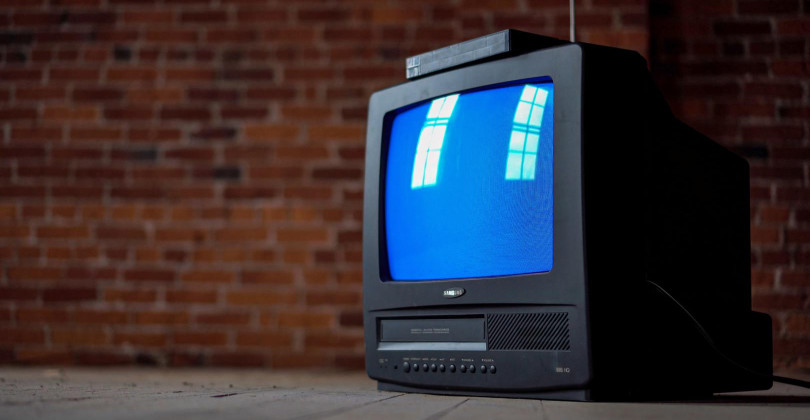 old vcr_crt combo tv