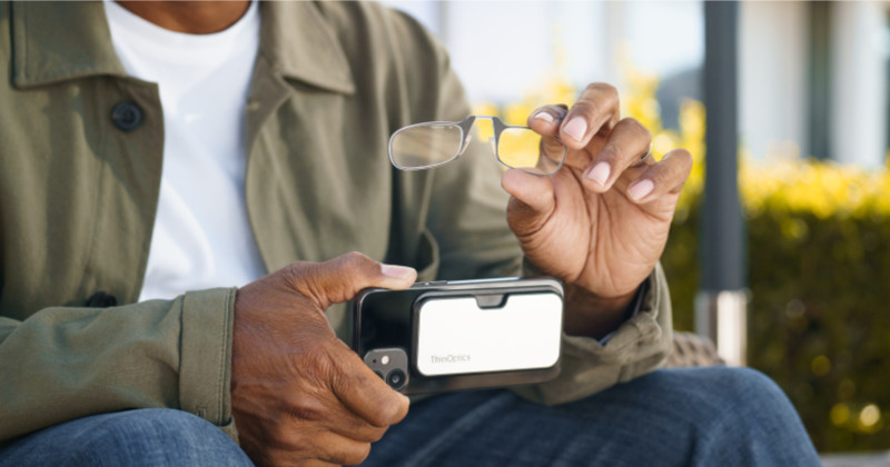 thinoptics carrying and portability