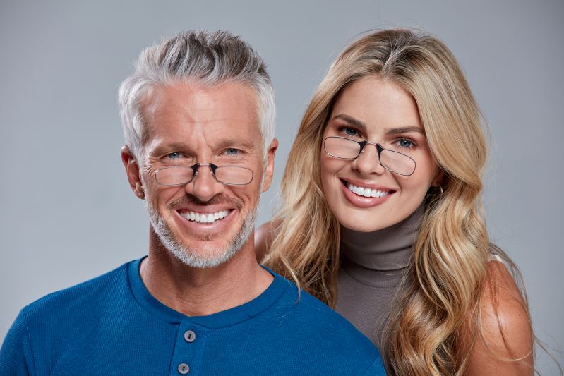 thinoptics couple customers