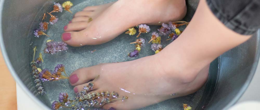 soak feet