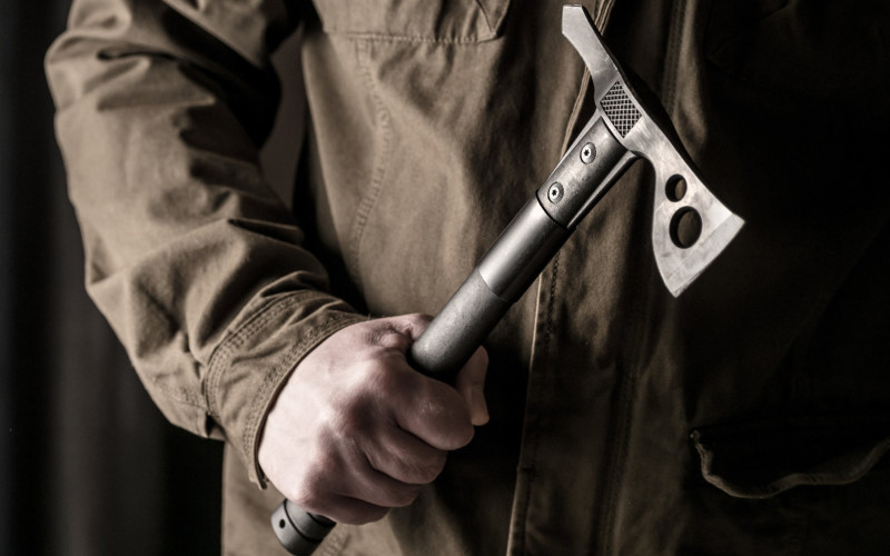 axe best meele weapon