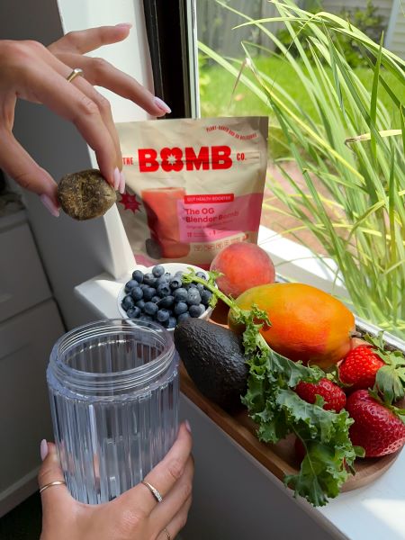 how to use blender bomb